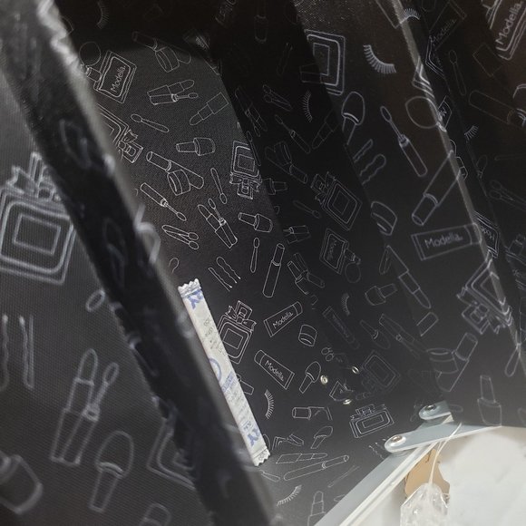 MODELLA Beauty Vanity Case, Storage- Organization Box - Picture 12 of 16